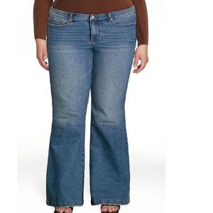 Sofia by Sofia Vergara Women's Plus Melisa Flare High Rise Jeans NWT sz 24w